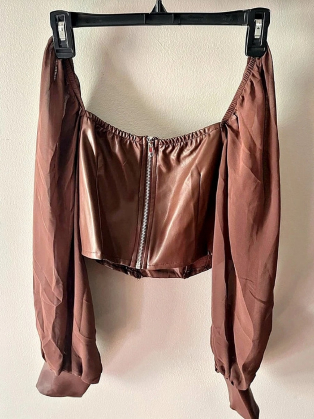 Atel Monde Brown Cropped Sleeve Top Like New